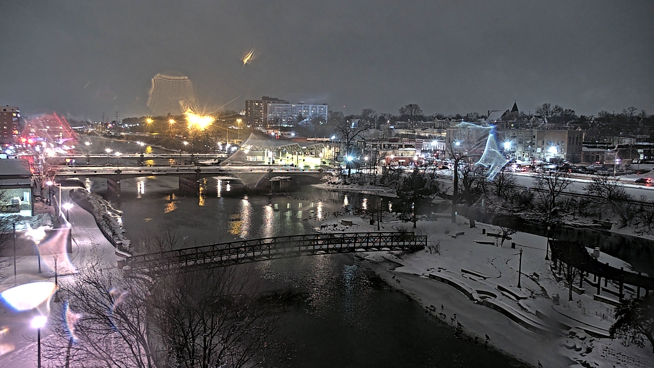 Thumbnail for current weather camera view from City of Elgin in Elgin, Illinois