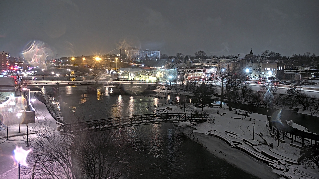 Thumbnail for current weather camera view from City of Elgin in Elgin, Illinois