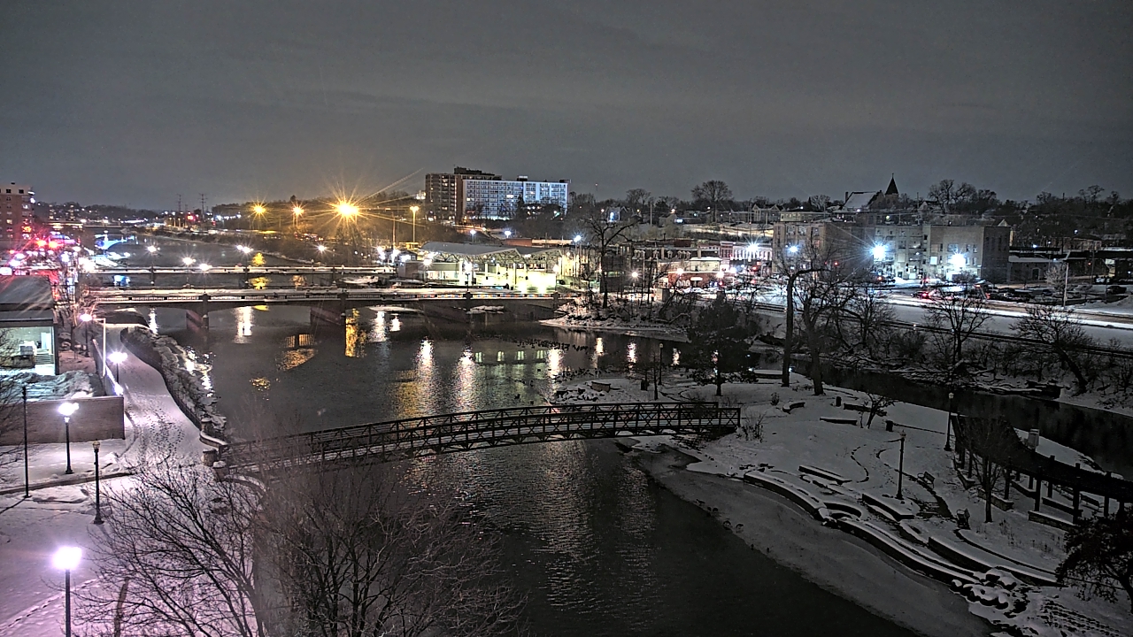 Thumbnail for current weather camera view from City of Elgin in Elgin, Illinois