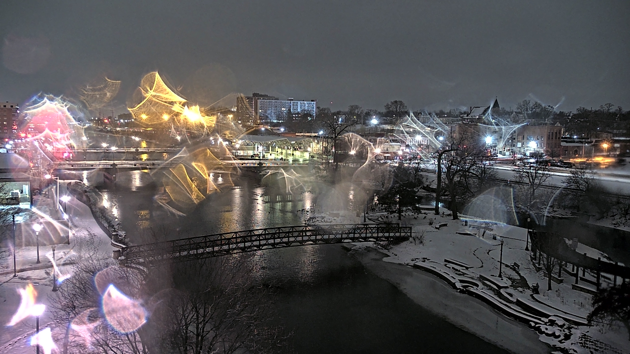 Thumbnail for current weather camera view from City of Elgin in Elgin, Illinois