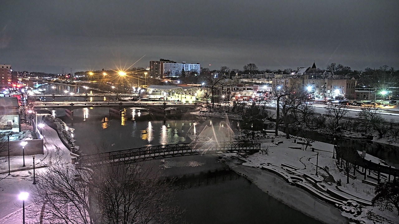 Thumbnail for current weather camera view from City of Elgin in Elgin, Illinois