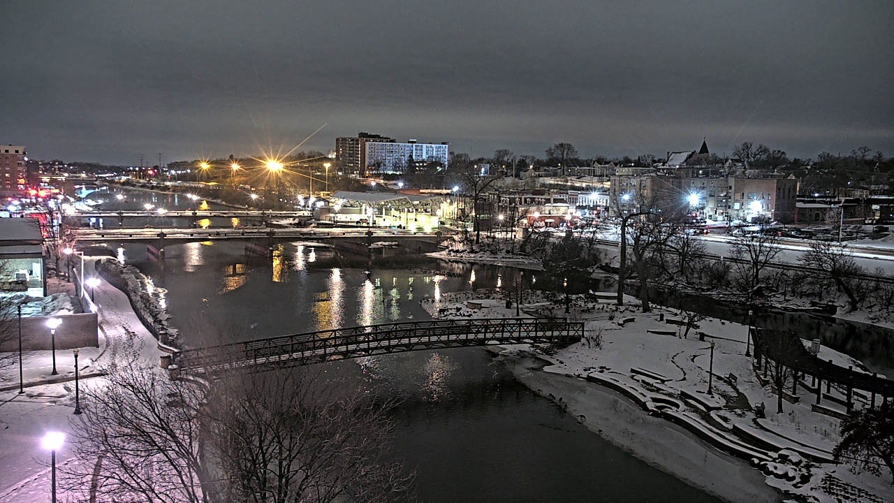Thumbnail for current weather camera view from City of Elgin in Elgin, Illinois