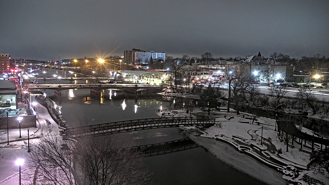 Thumbnail for current weather camera view from City of Elgin in Elgin, Illinois