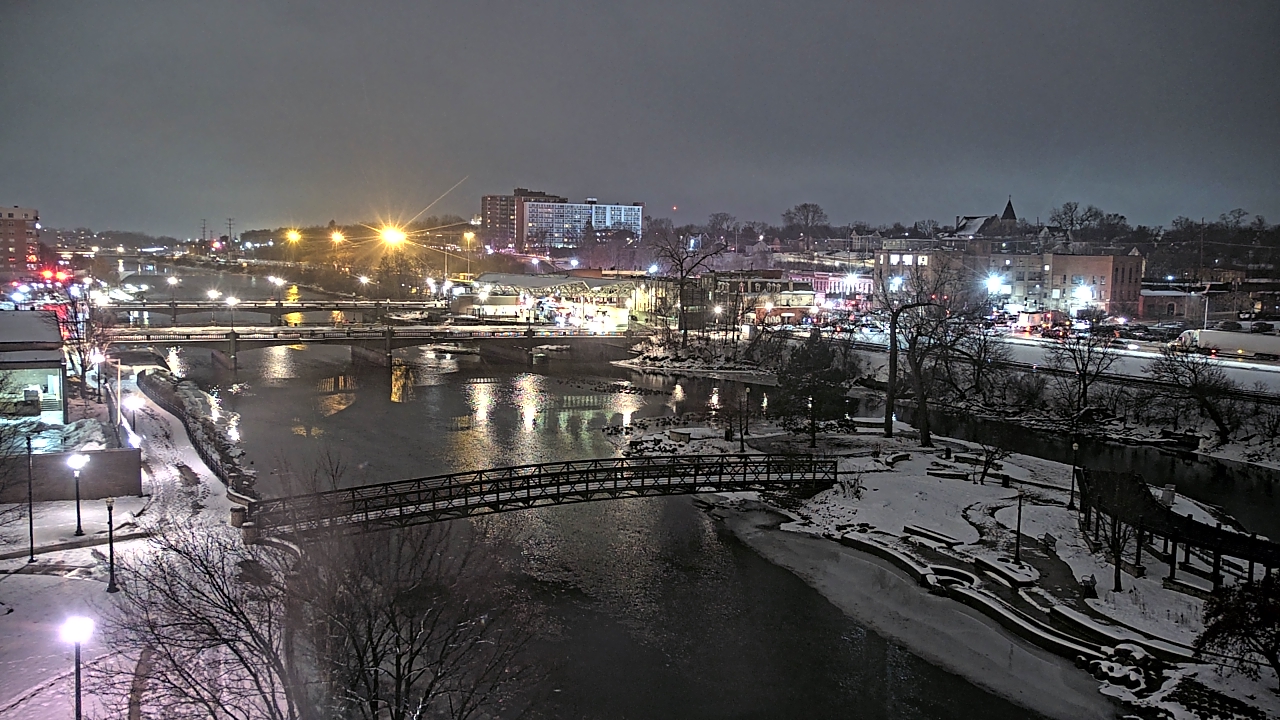 Thumbnail for current weather camera view from City of Elgin in Elgin, Illinois