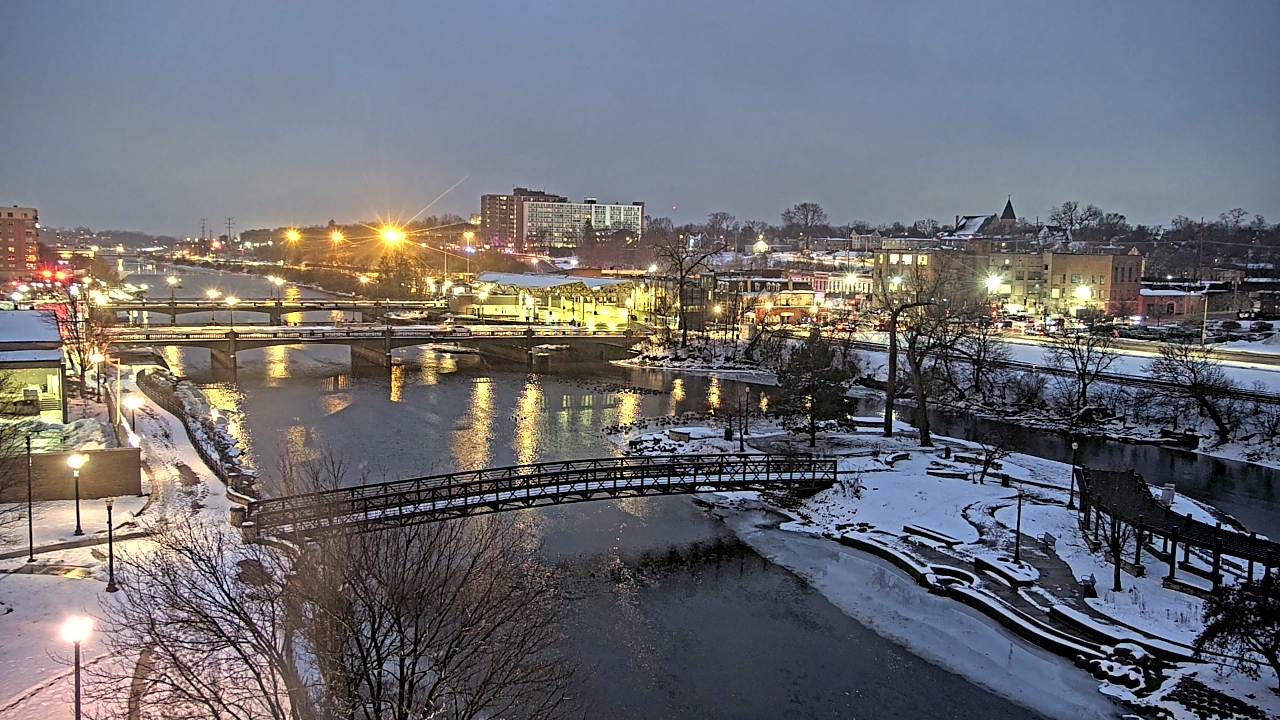 Thumbnail for current weather camera view from City of Elgin in Elgin, Illinois