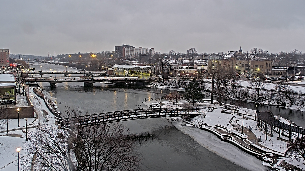 Thumbnail for current weather camera view from City of Elgin in Elgin, Illinois