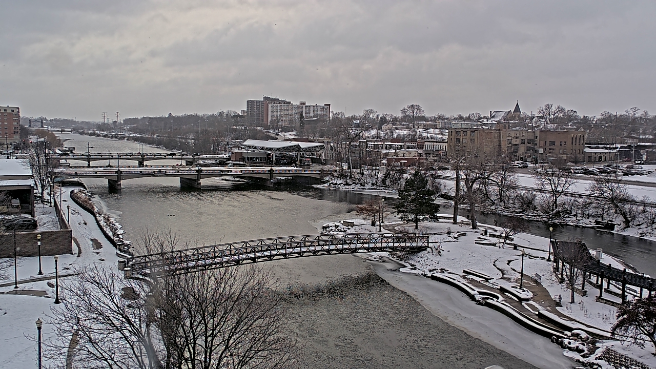 Thumbnail for current weather camera view from City of Elgin in Elgin, Illinois