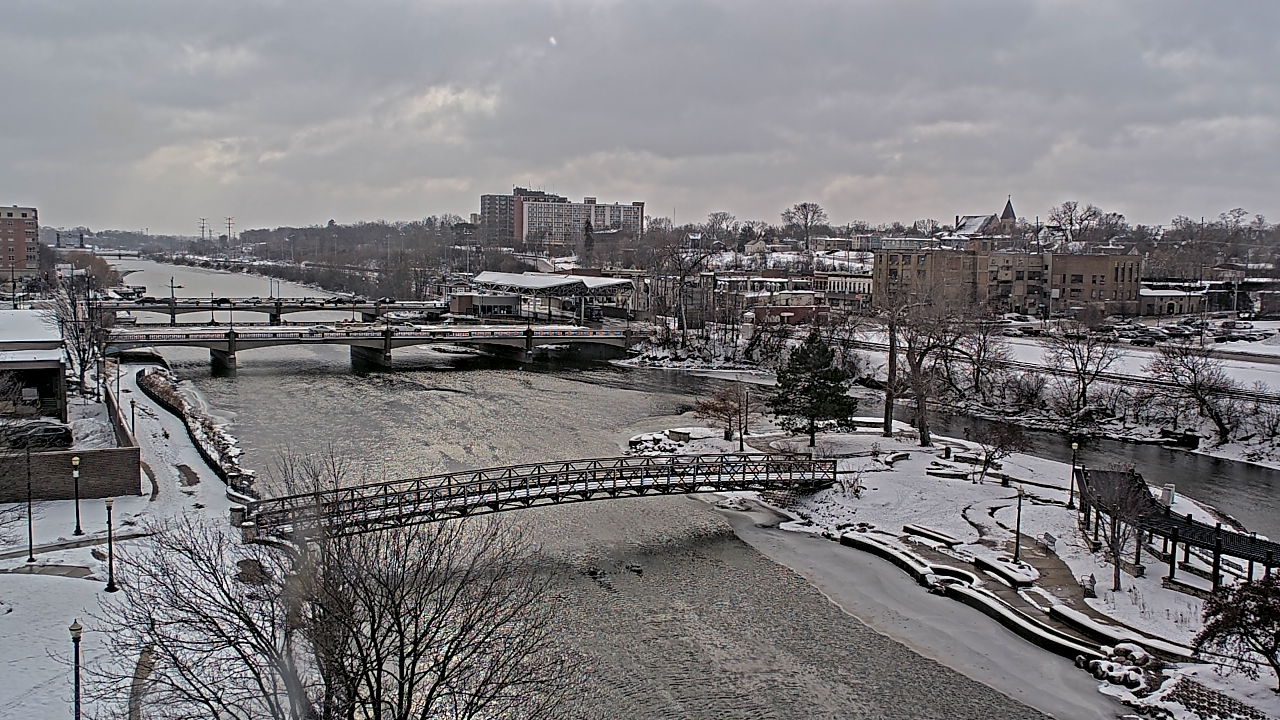 Thumbnail for current weather camera view from City of Elgin in Elgin, Illinois