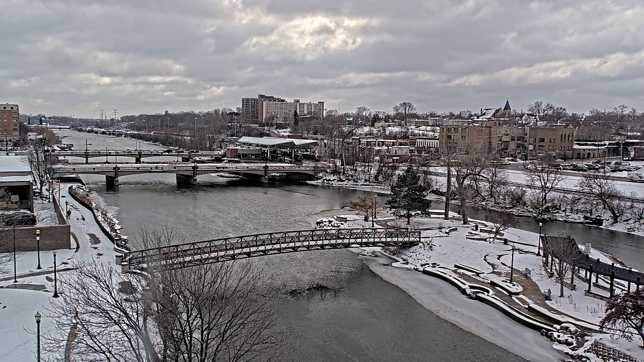 Thumbnail for current weather camera view from City of Elgin in Elgin, Illinois