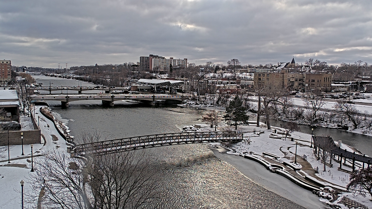 Thumbnail for current weather camera view from City of Elgin in Elgin, Illinois