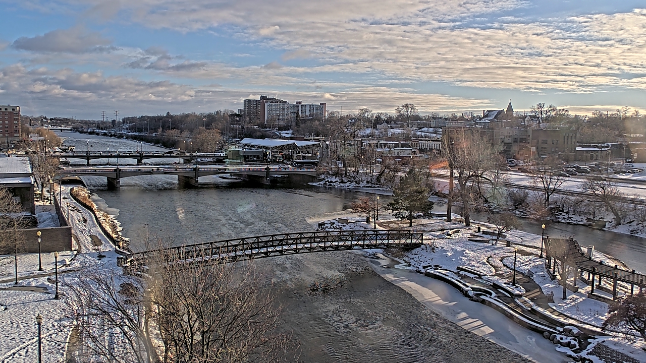 Thumbnail for current weather camera view from City of Elgin in Elgin, Illinois