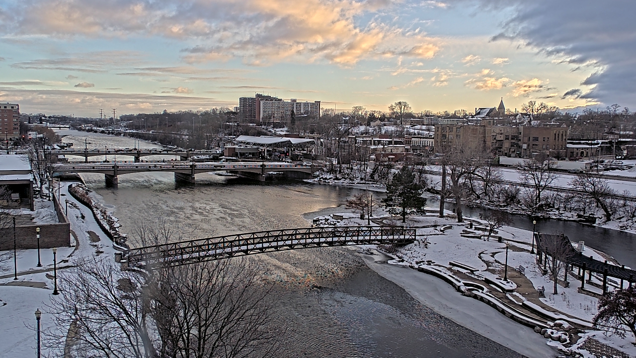 Thumbnail for current weather camera view from City of Elgin in Elgin, Illinois
