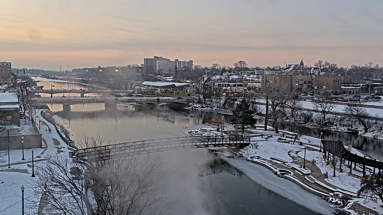 Thumbnail for current weather camera view from City of Elgin in Elgin, Illinois