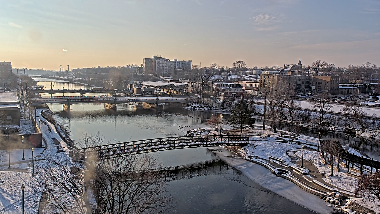 Thumbnail for current weather camera view from City of Elgin in Elgin, Illinois