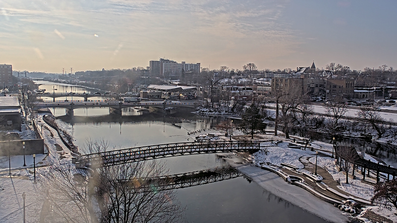 Thumbnail for current weather camera view from City of Elgin in Elgin, Illinois