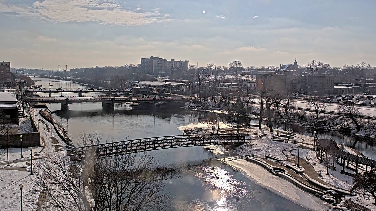 Thumbnail for current weather camera view from City of Elgin in Elgin, Illinois