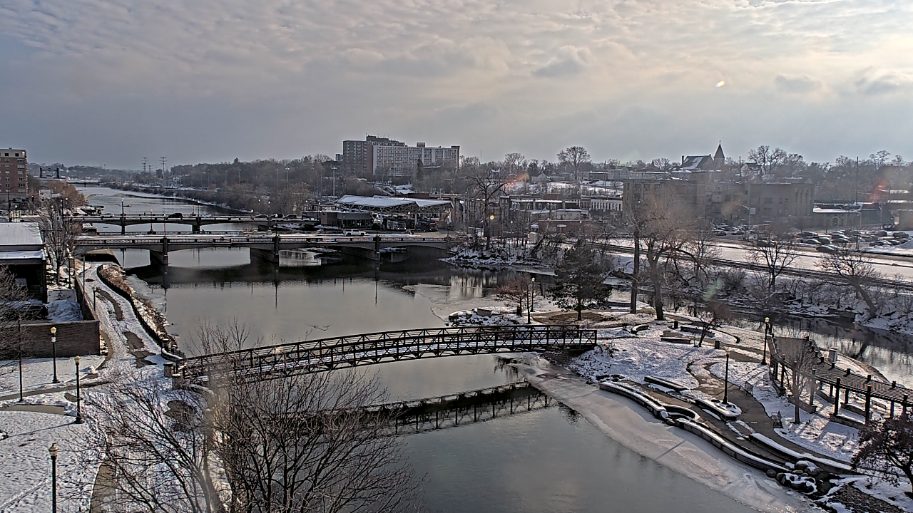 Thumbnail for current weather camera view from City of Elgin in Elgin, Illinois