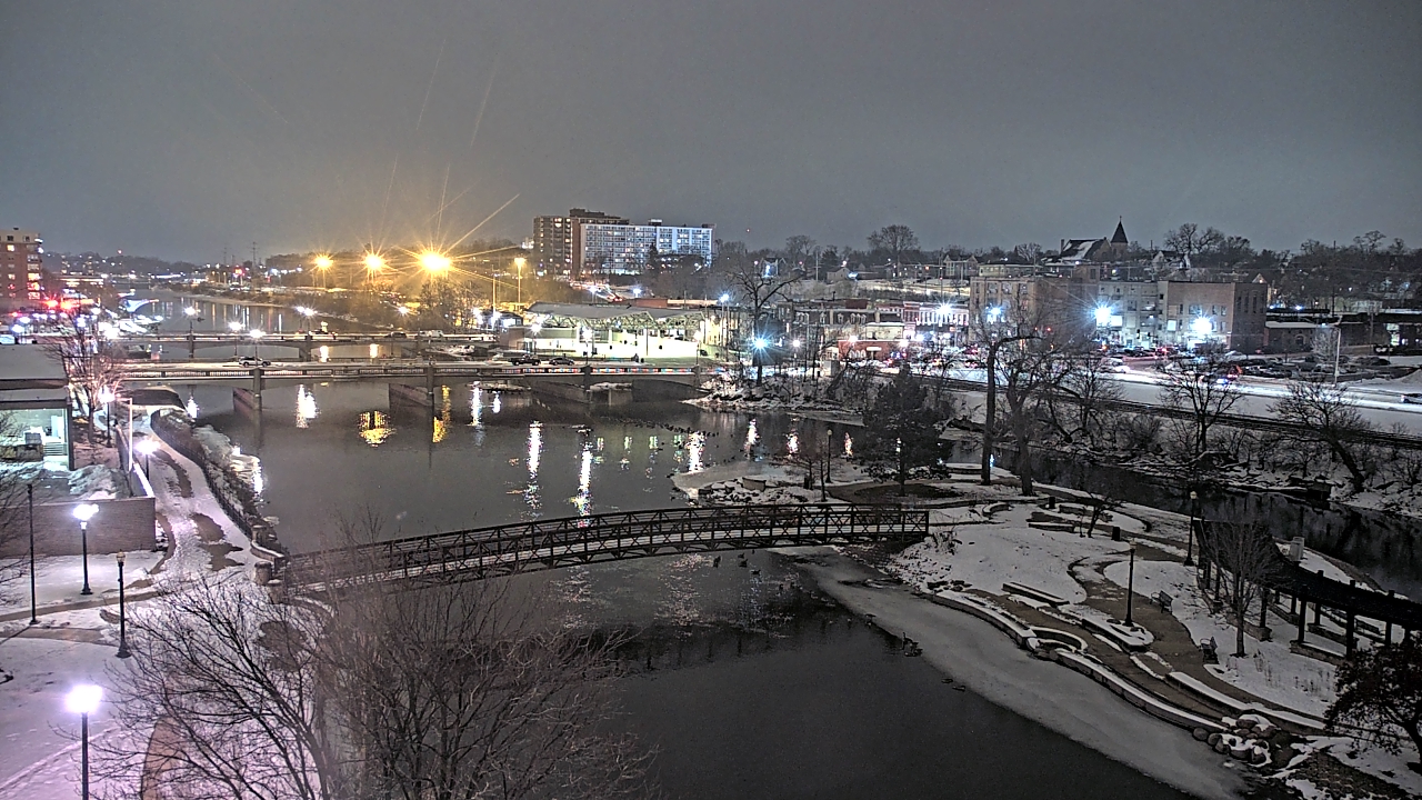 Thumbnail for current weather camera view from City of Elgin in Elgin, Illinois