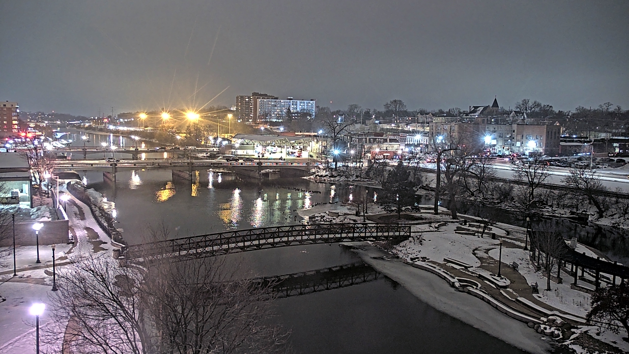 Thumbnail for current weather camera view from City of Elgin in Elgin, Illinois