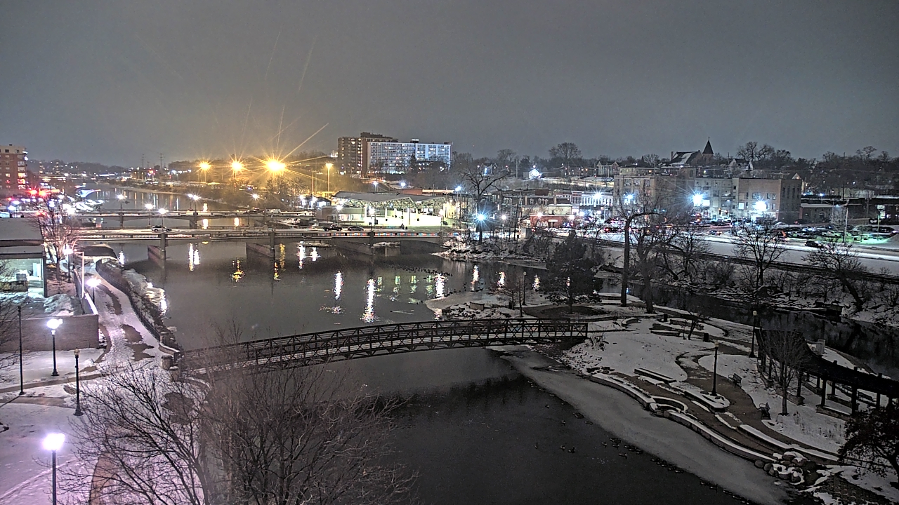 Thumbnail for current weather camera view from City of Elgin in Elgin, Illinois