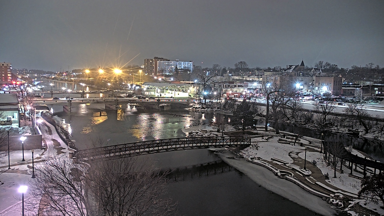 Thumbnail for current weather camera view from City of Elgin in Elgin, Illinois