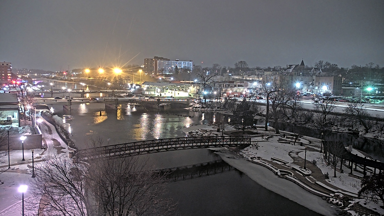 Thumbnail for current weather camera view from City of Elgin in Elgin, Illinois