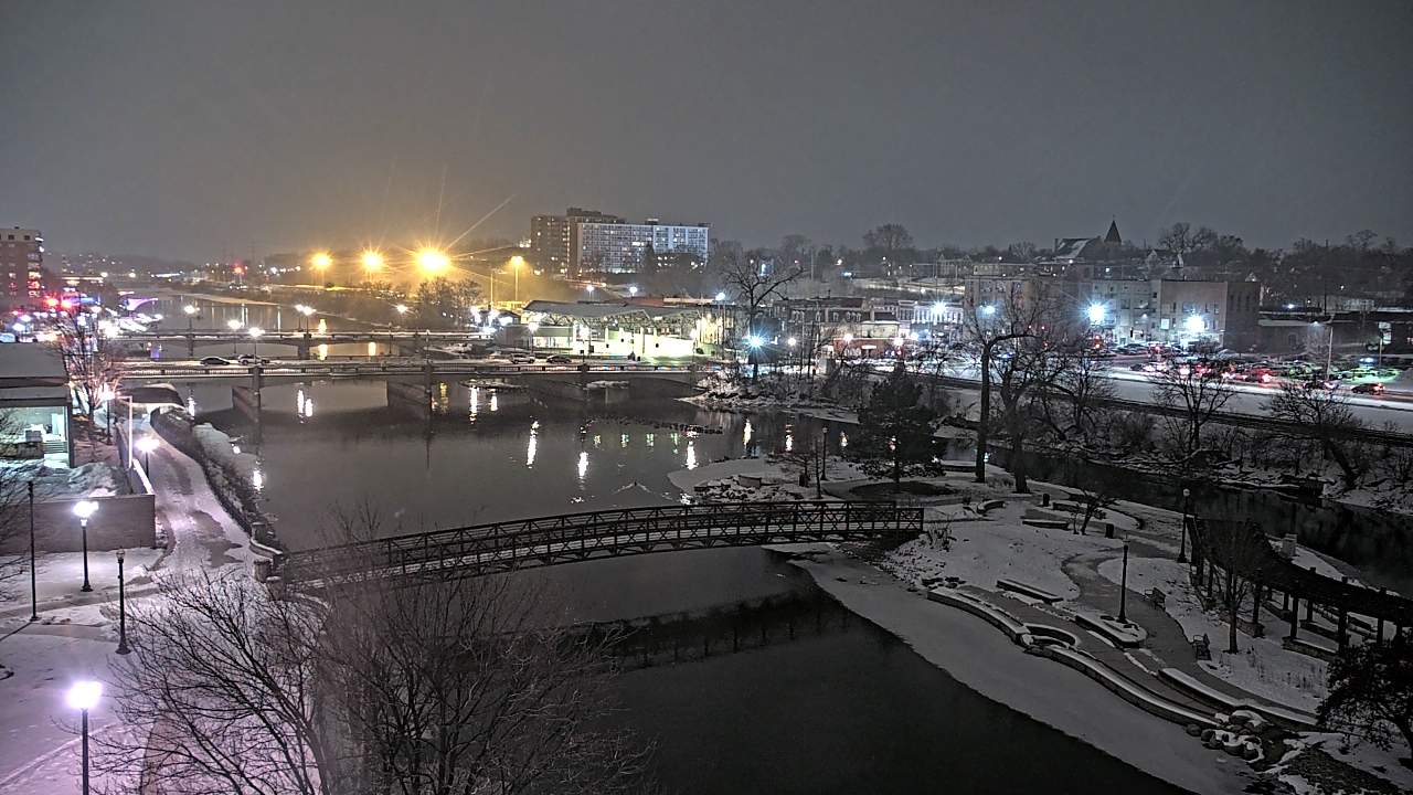 Thumbnail for current weather camera view from City of Elgin in Elgin, Illinois