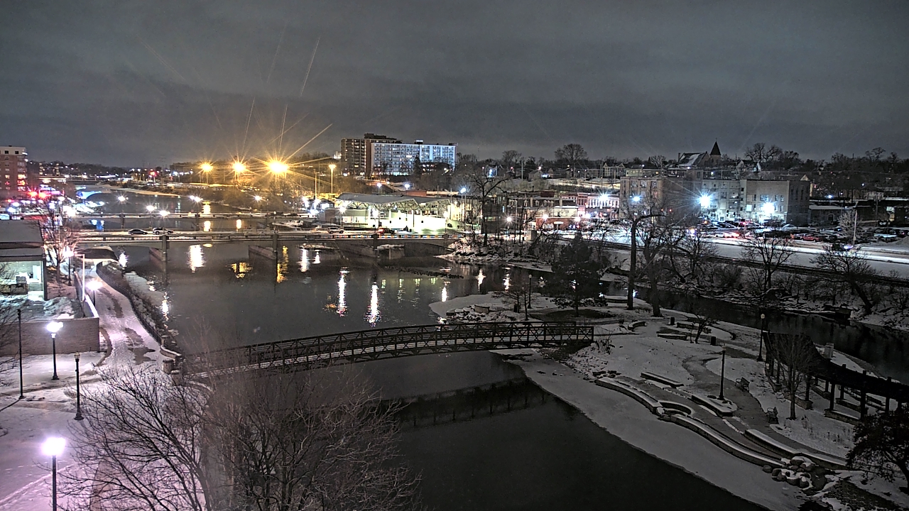 Thumbnail for current weather camera view from City of Elgin in Elgin, Illinois