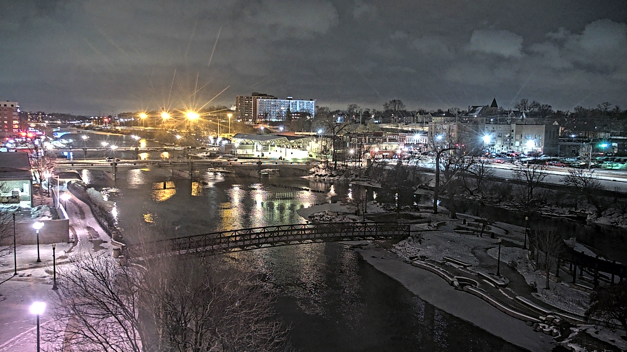 Thumbnail for current weather camera view from City of Elgin in Elgin, Illinois