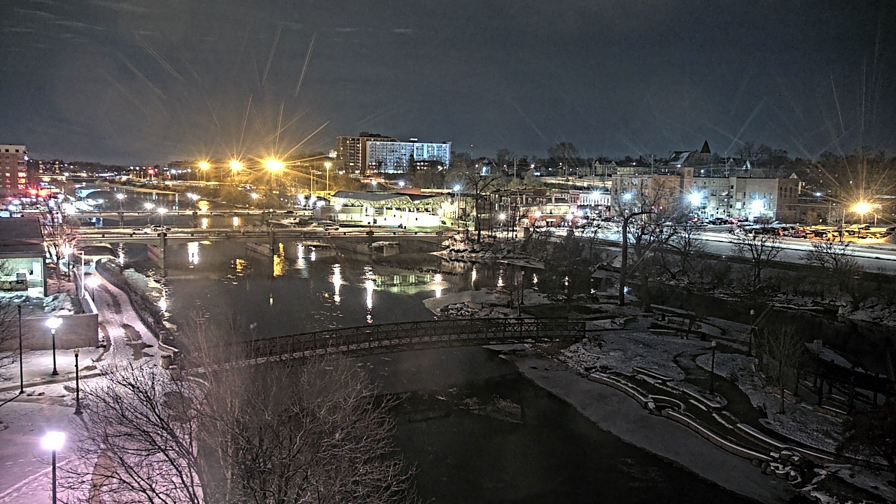 Thumbnail for current weather camera view from City of Elgin in Elgin, Illinois