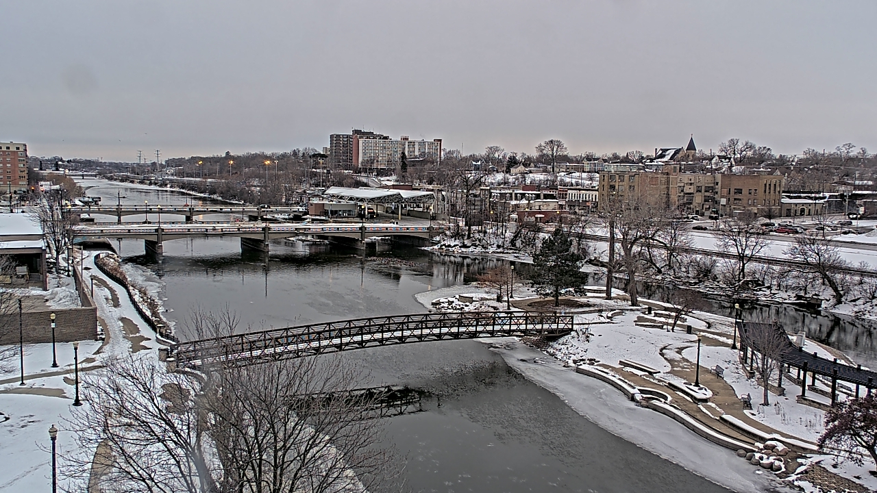 Thumbnail for current weather camera view from City of Elgin in Elgin, Illinois
