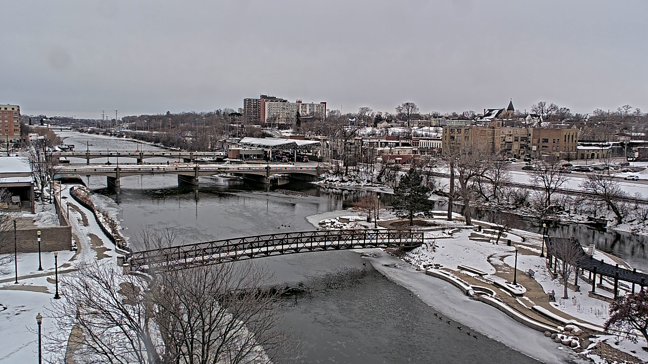 Thumbnail for current weather camera view from City of Elgin in Elgin, Illinois