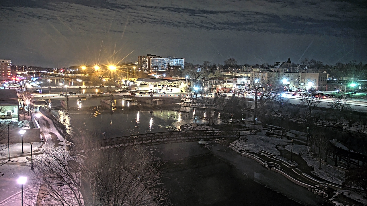 Thumbnail for current weather camera view from City of Elgin in Elgin, Illinois