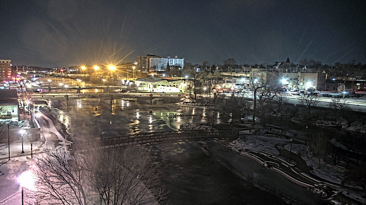 Thumbnail for current weather camera view from City of Elgin in Elgin, Illinois