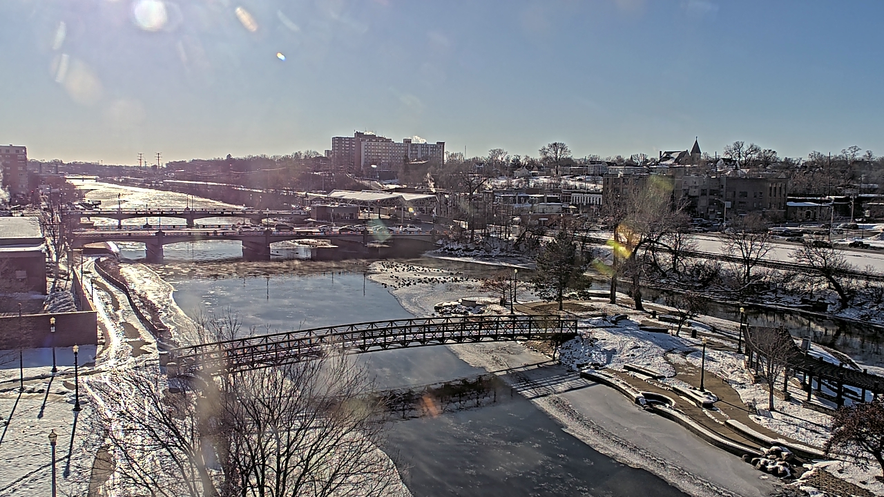 Thumbnail for current weather camera view from City of Elgin in Elgin, Illinois