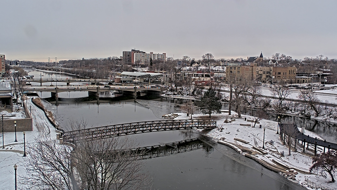 Thumbnail for current weather camera view from City of Elgin in Elgin, Illinois