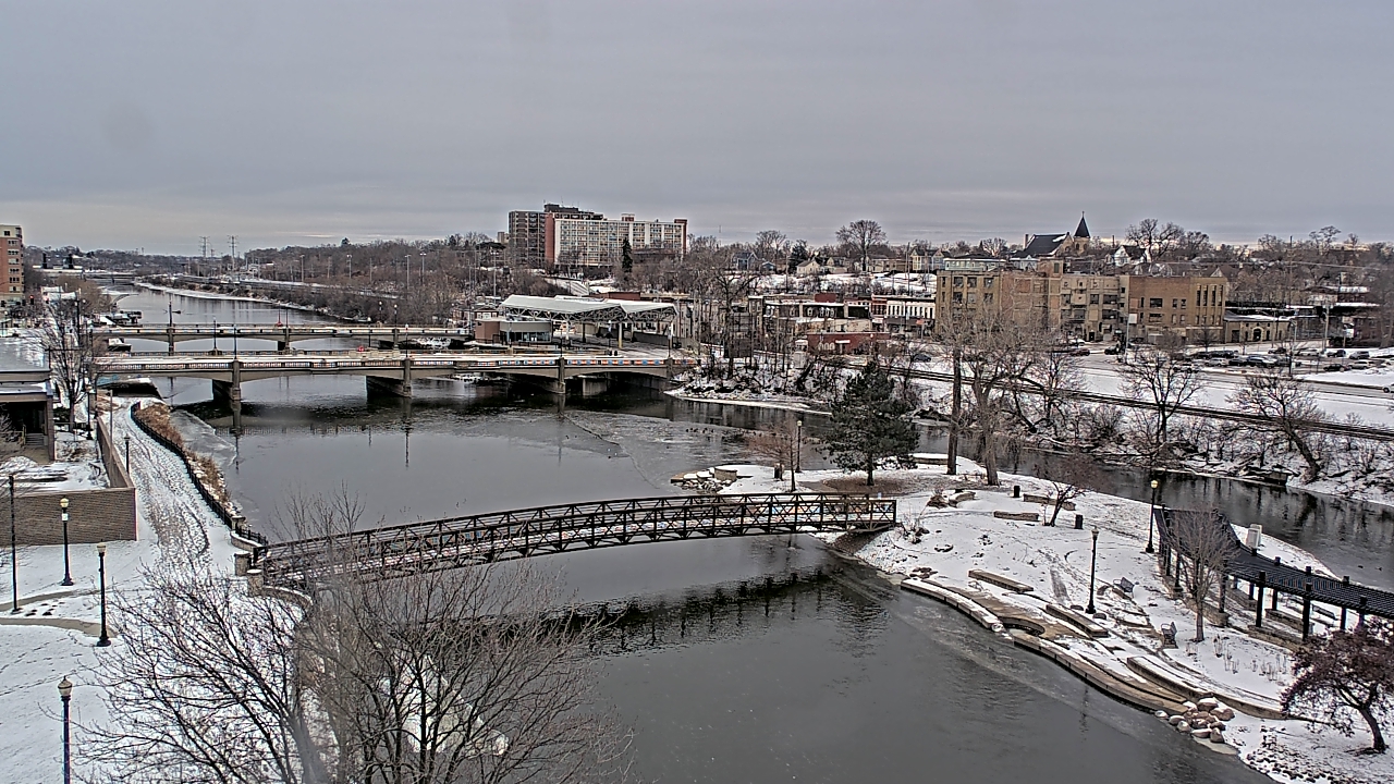 Thumbnail for current weather camera view from City of Elgin in Elgin, Illinois