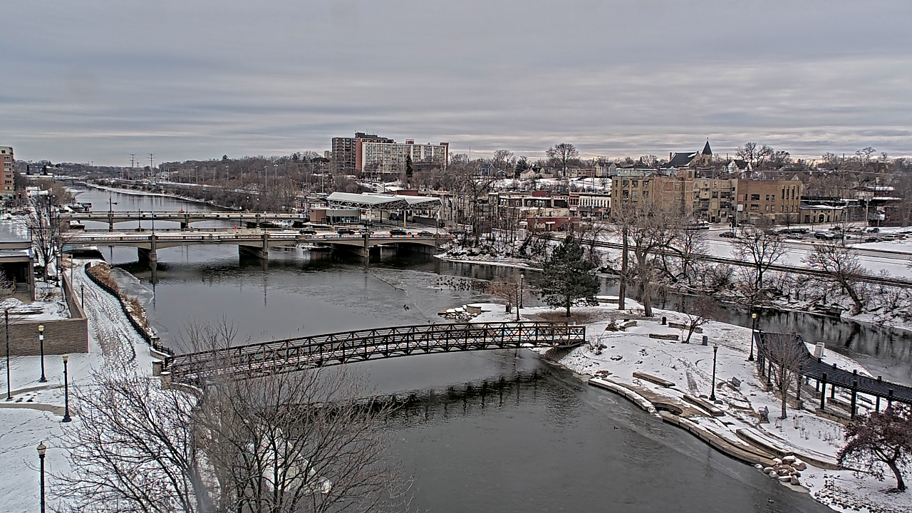 Thumbnail for current weather camera view from City of Elgin in Elgin, Illinois