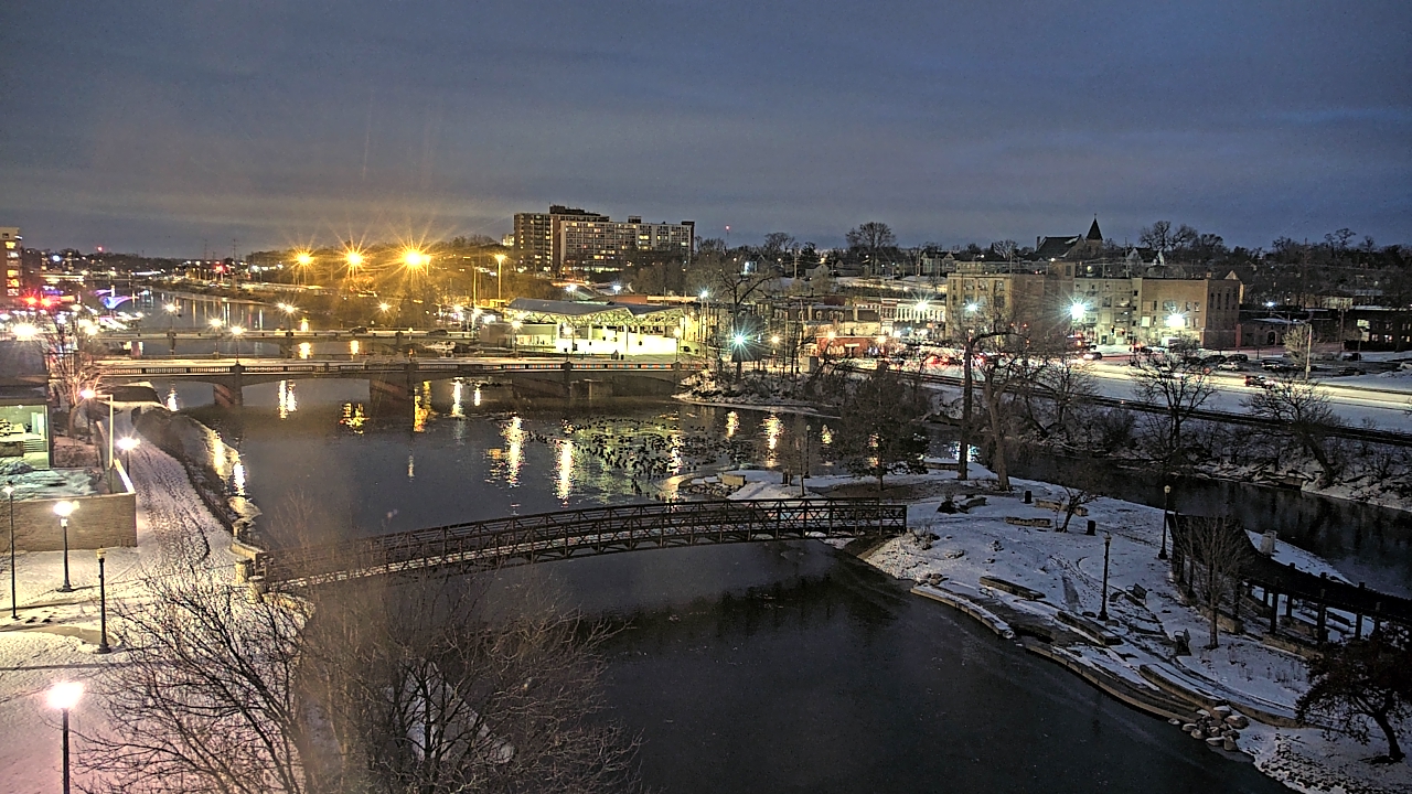 Thumbnail for current weather camera view from City of Elgin in Elgin, Illinois