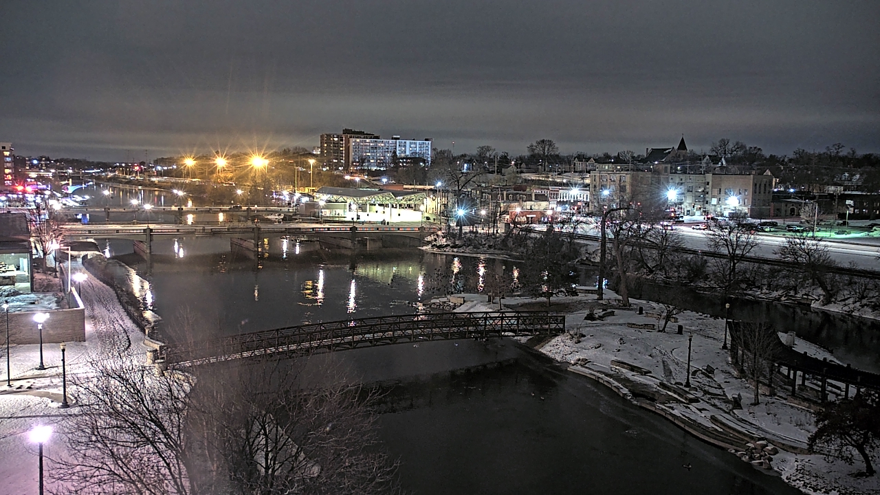 Thumbnail for current weather camera view from City of Elgin in Elgin, Illinois