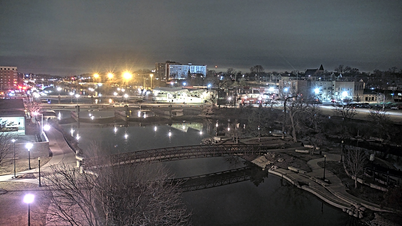 Thumbnail for current weather camera view from City of Elgin in Elgin, Illinois