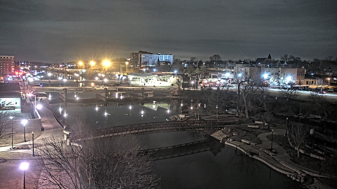 Thumbnail for current weather camera view from City of Elgin in Elgin, Illinois