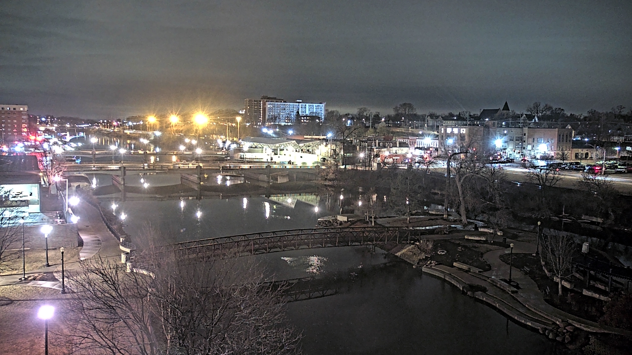 Thumbnail for current weather camera view from City of Elgin in Elgin, Illinois