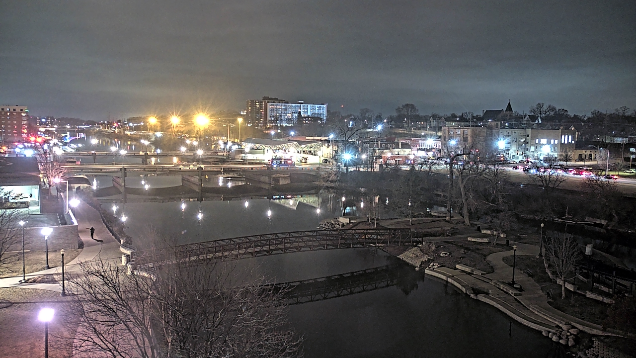 Thumbnail for current weather camera view from City of Elgin in Elgin, Illinois