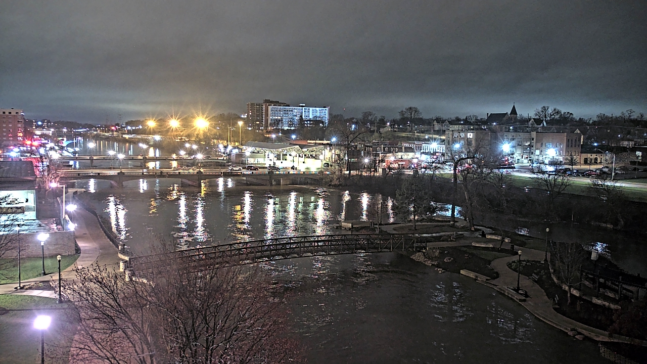 Thumbnail for current weather camera view from City of Elgin in Elgin, Illinois