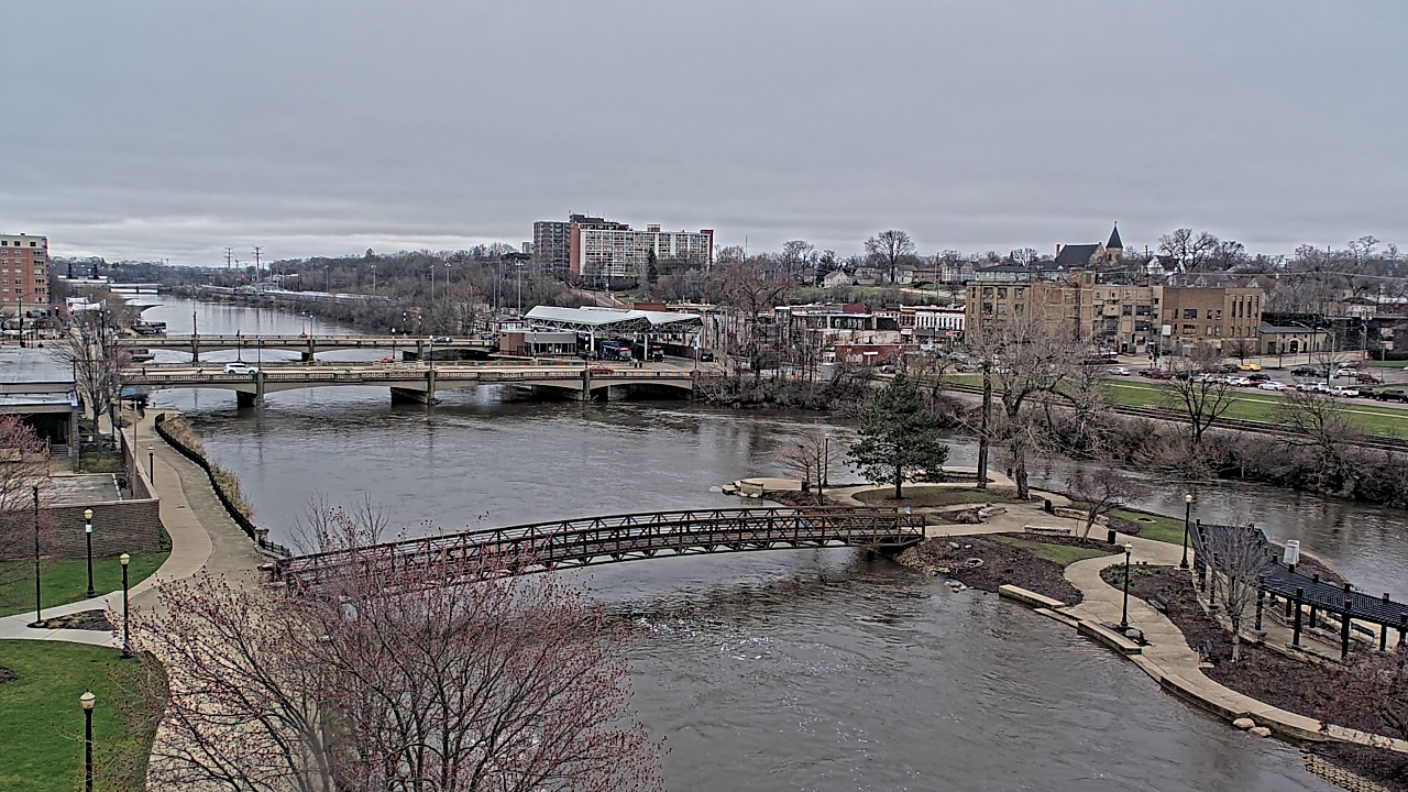 Thumbnail for current weather camera view from City of Elgin in Elgin, Illinois