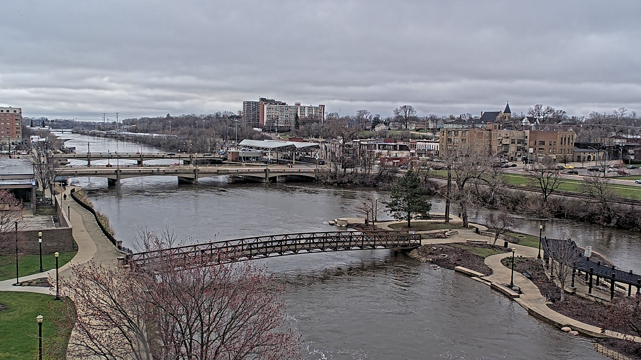 Thumbnail for current weather camera view from City of Elgin in Elgin, Illinois