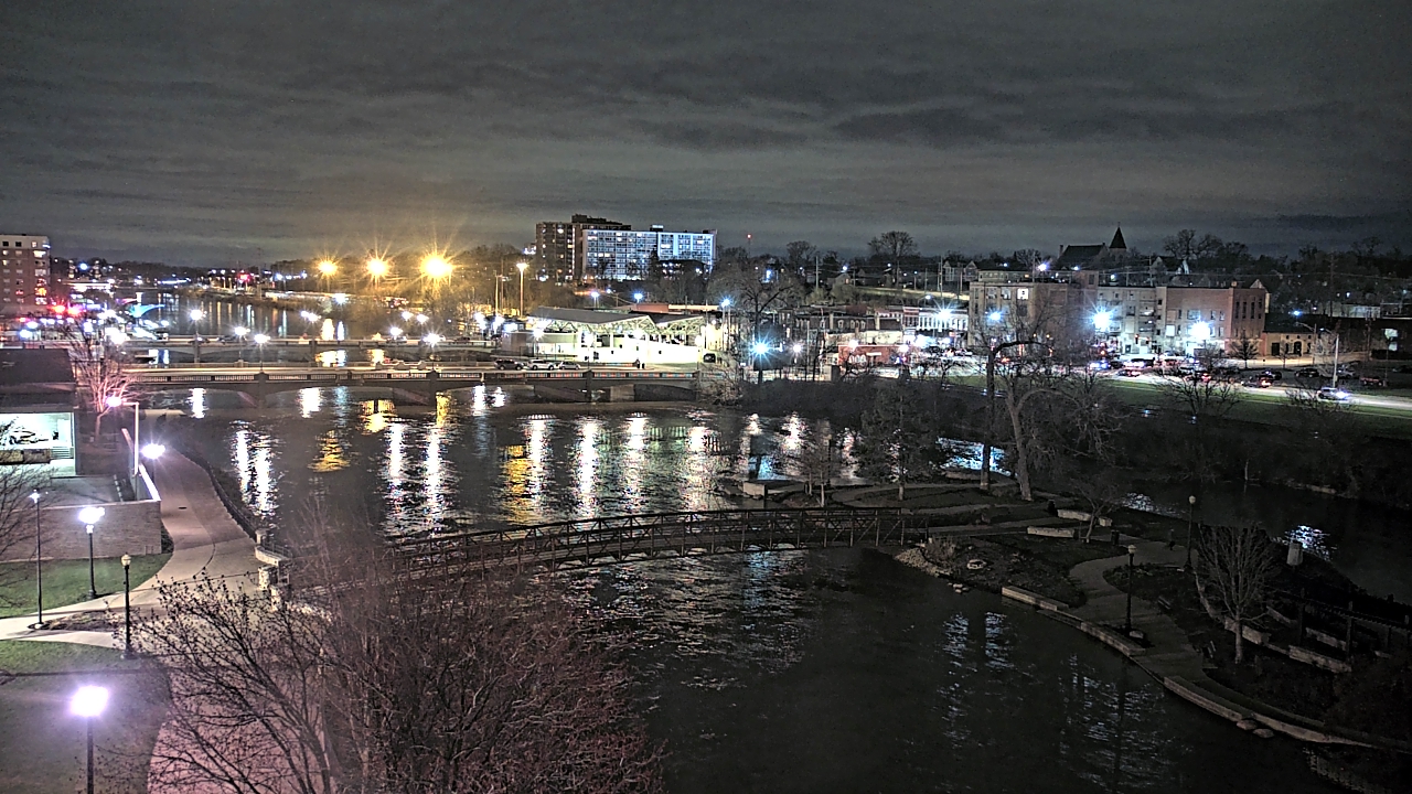 Thumbnail for current weather camera view from City of Elgin in Elgin, Illinois