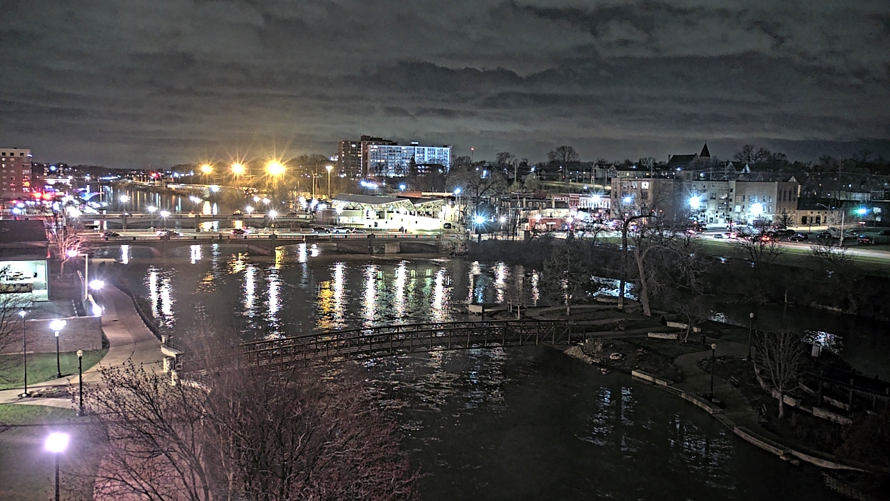 Thumbnail for current weather camera view from City of Elgin in Elgin, Illinois