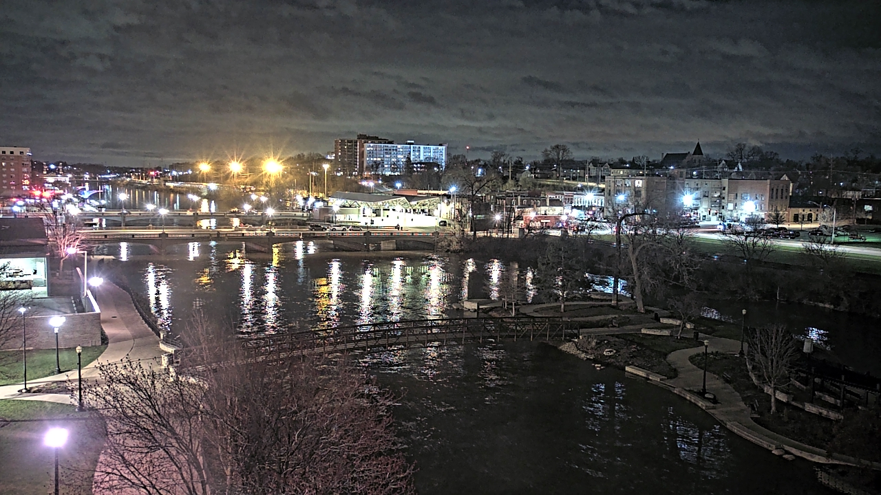 Thumbnail for current weather camera view from City of Elgin in Elgin, Illinois